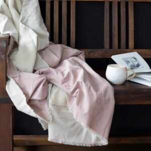 COTTON SHEEP SKIN LOOK MUSHROOM PINK THROW