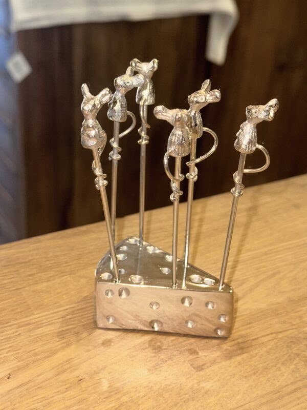 MICE AND CHESSE PICKS