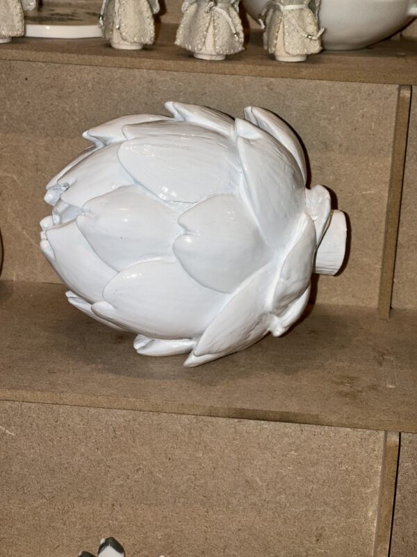 WHITE ARTICHOKE DECORATION - Image 2