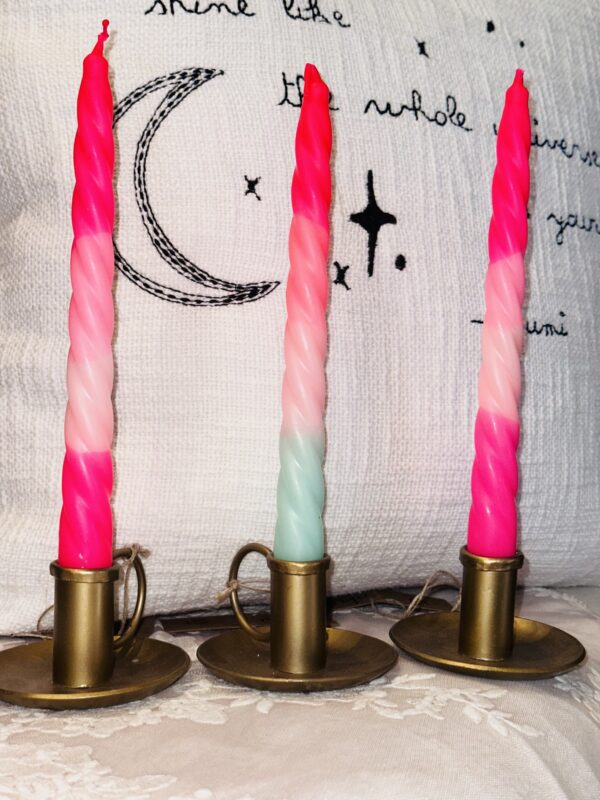 DIP DYE TWISTED ICE CREAM PINK