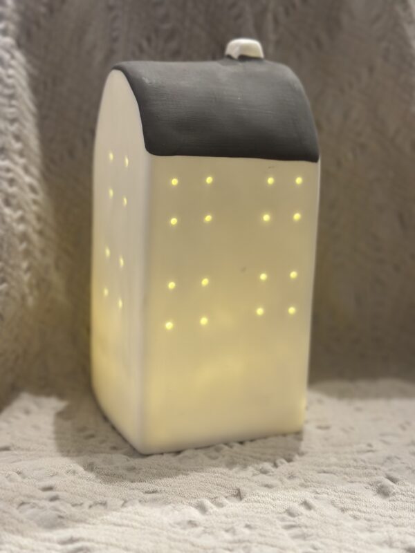 CERAMIC LIGHT UP HOME - Image 3