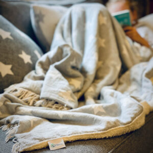 STAR FLEECE THROW - POWDER GREY