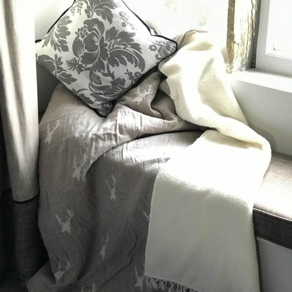 STAG FLEECE LINED THROW - TAUPE - Image 2